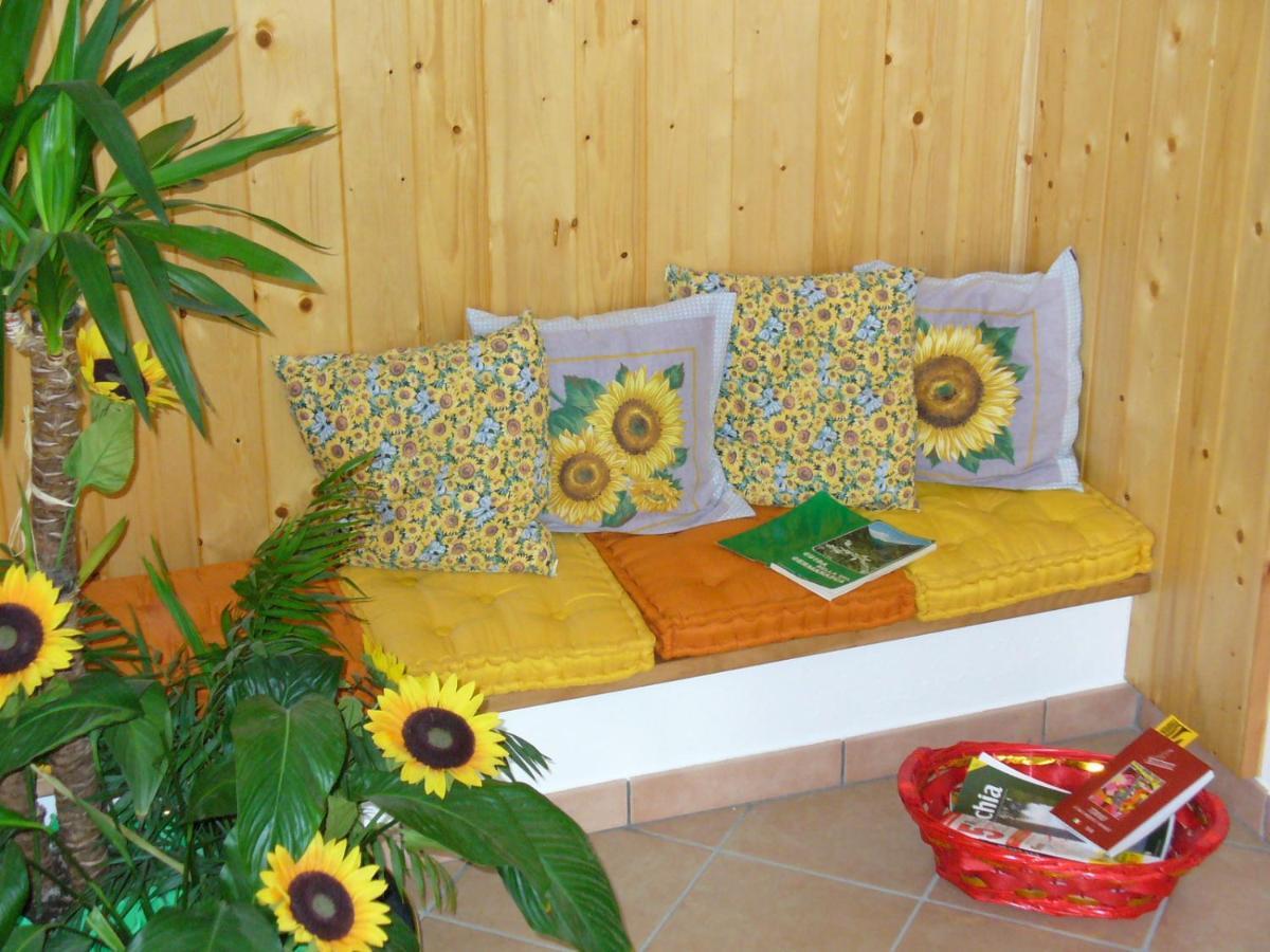 Il Girasole Bed & Breakfast Perrero Exterior photo